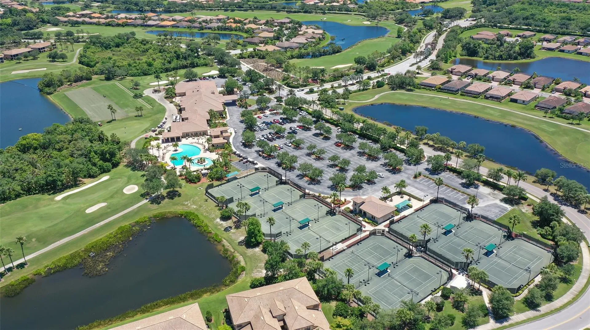 523 Grand Preserve Cove Bradenton FL 34212