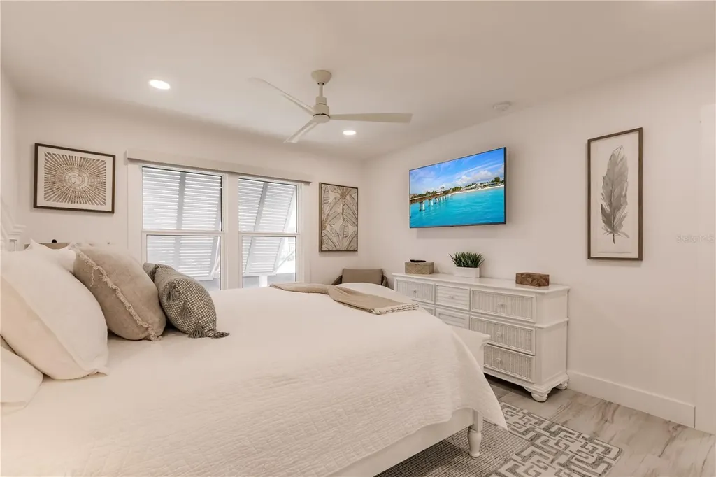 6042 W Peppertree Way Sarasota FL 34242