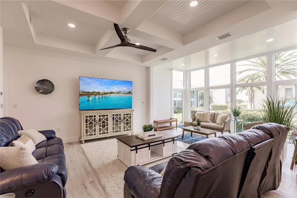 6042 W Peppertree Way Sarasota FL 34242