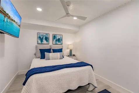 6042 W Peppertree Way Sarasota FL 34242