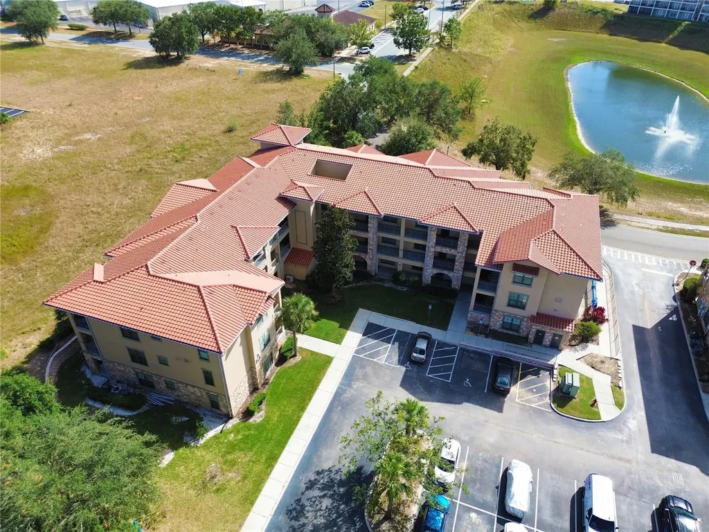 909 Charo Parkway Davenport FL 33897