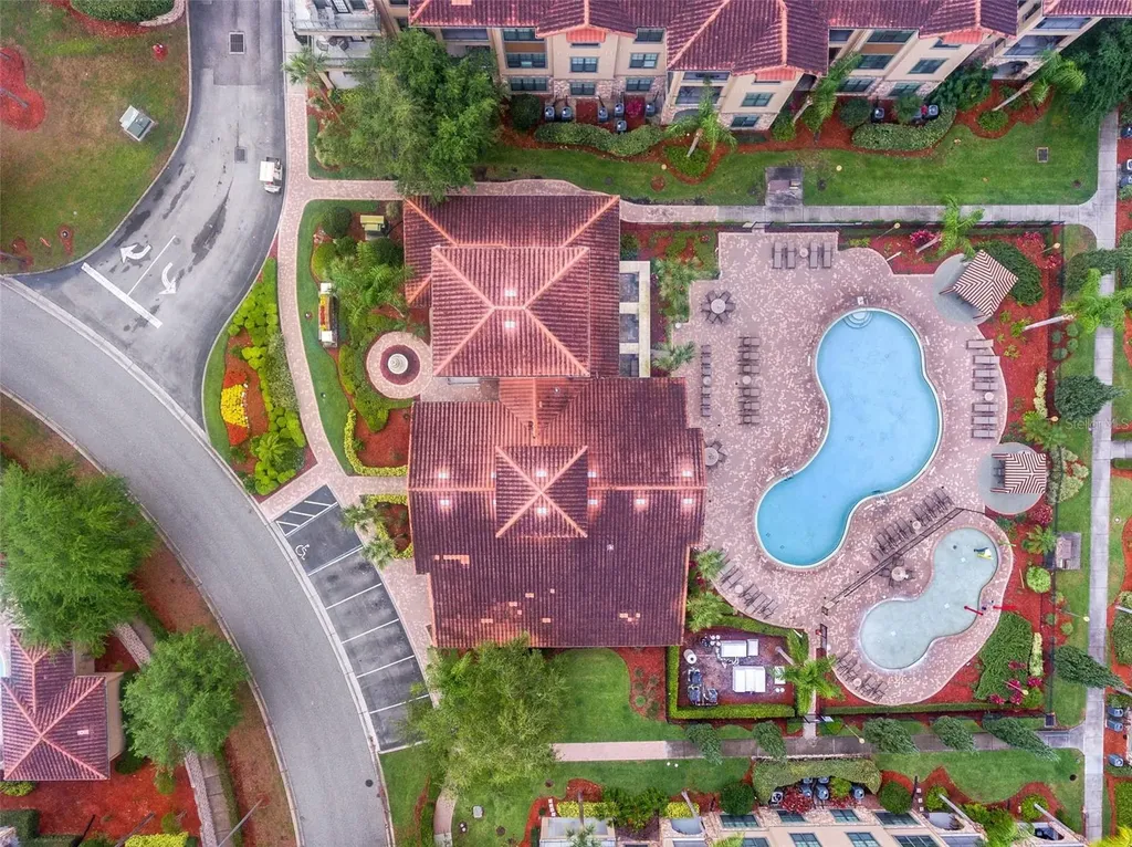 909 Charo Parkway Davenport FL 33897