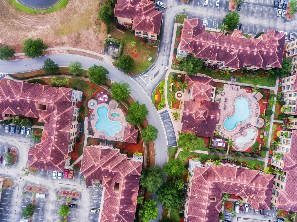 909 Charo Parkway Davenport FL 33897