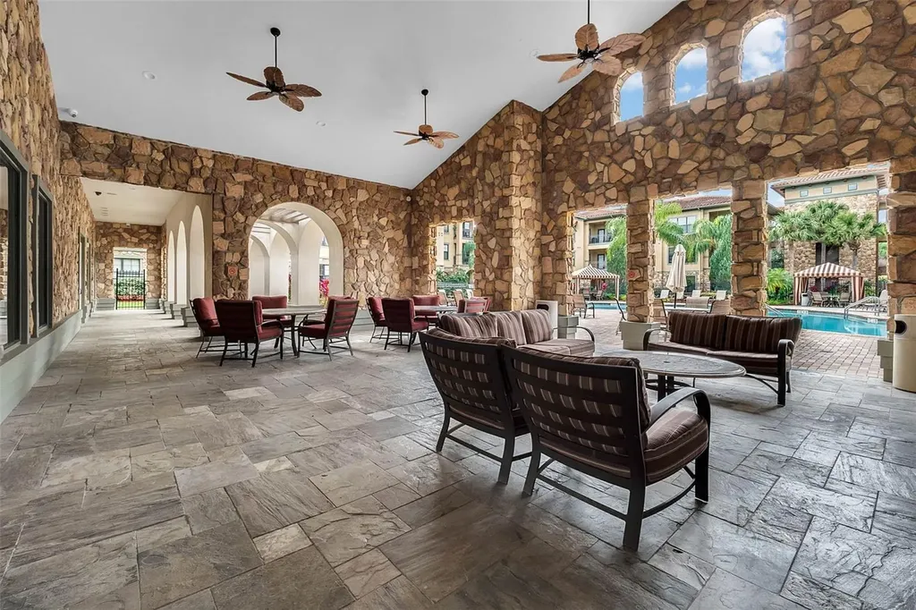 909 Charo Parkway Davenport FL 33897