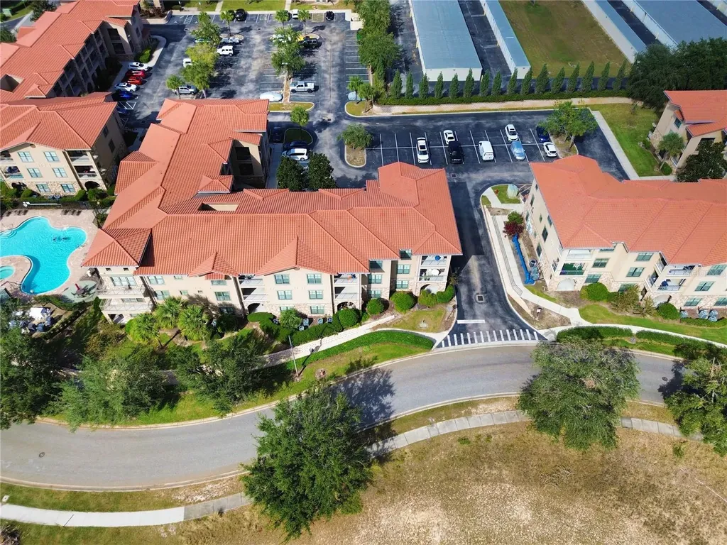 909 Charo Parkway Davenport FL 33897