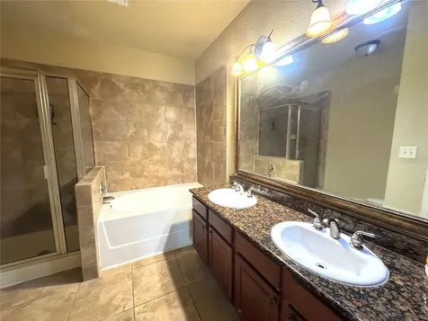 909 Charo Parkway Davenport FL 33897