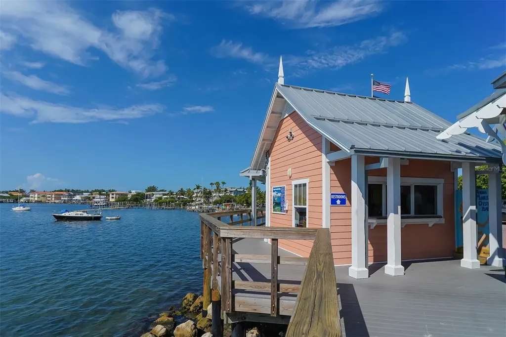 4216 Plumosa Street W Bradenton FL 34210