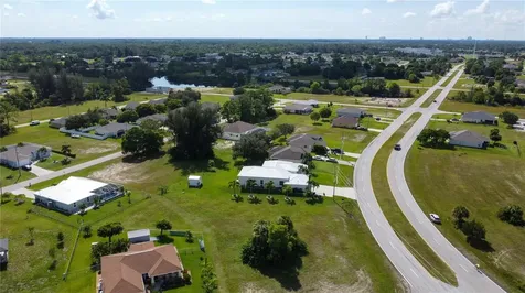 4239 E Gator Circle Cape Coral FL 33909