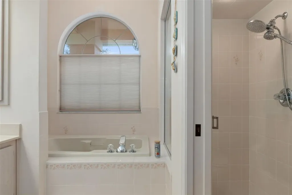 31 W Byrsonima Loop Homosassa FL 34446