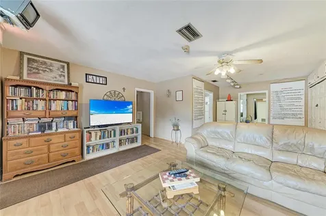 1205 44th Avenue E Bradenton FL 34203