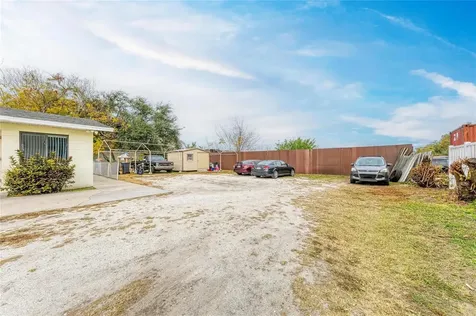 1205 44th Avenue E Bradenton FL 34203