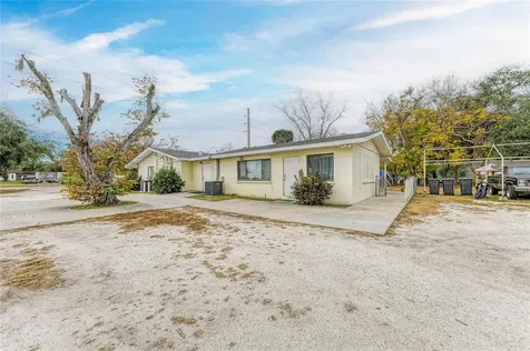 1205 44th Avenue E Bradenton FL 34203