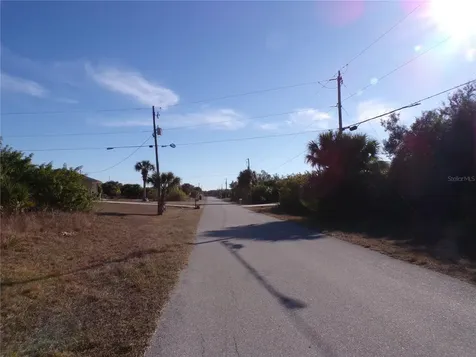 20019 Arnold Avenue Port Charlotte FL 33954
