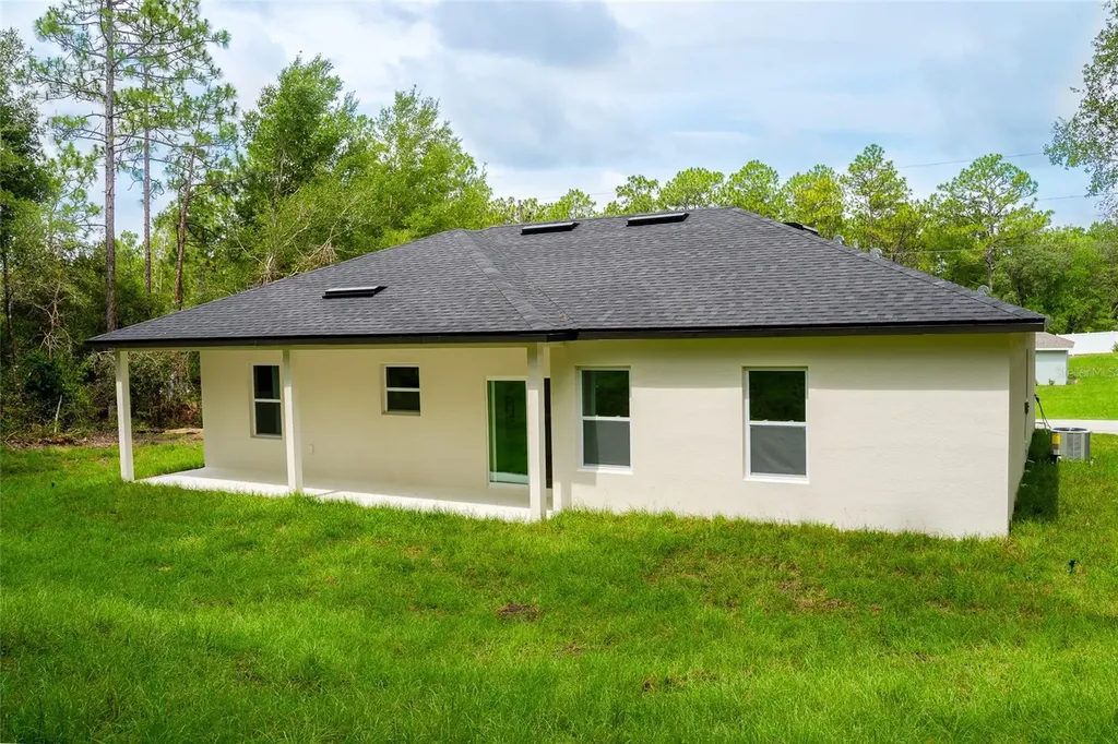 10955 N Dragonis Drive Citrus Springs FL 34433