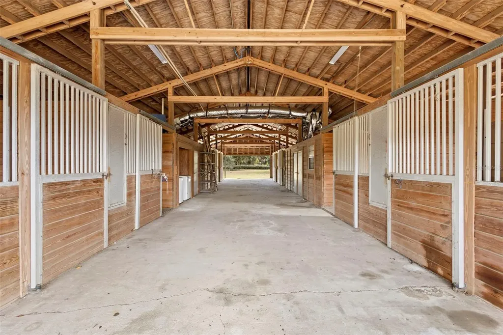42554 Maggie Jones Road Paisley FL 32767