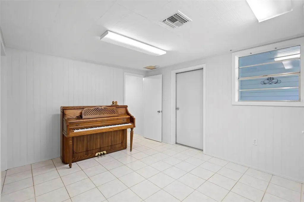 42554 Maggie Jones Road Paisley FL 32767