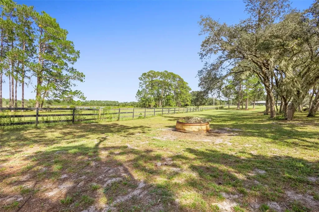 42554 Maggie Jones Road Paisley FL 32767