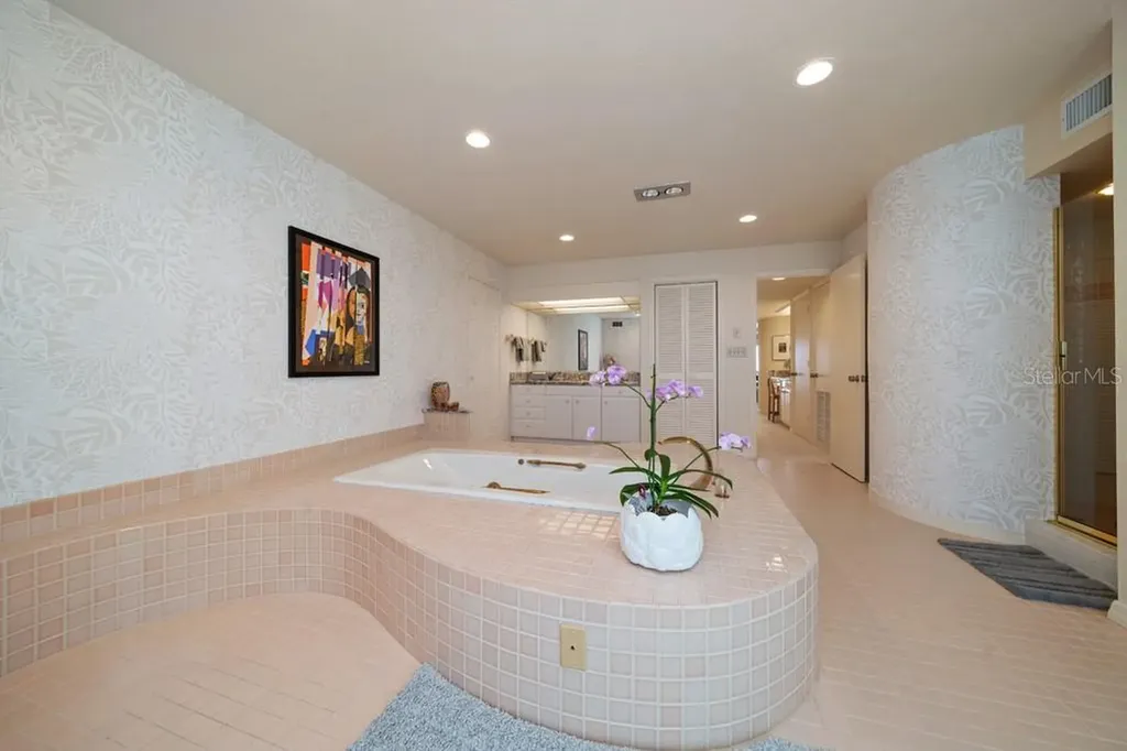 16000 Gulf Boulevard Redington Beach FL 33708