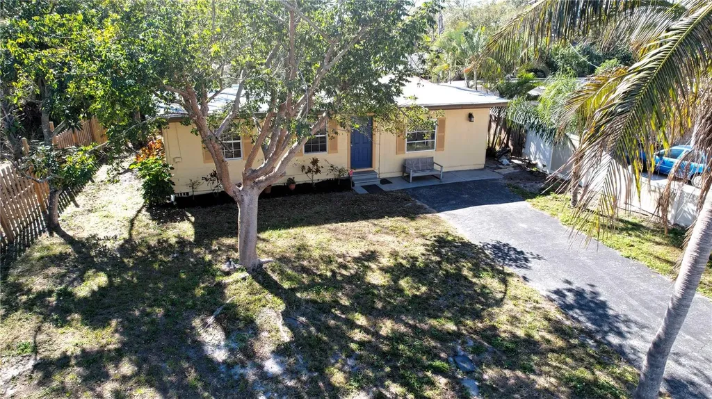 2342 Margaret Street Sarasota FL 34237