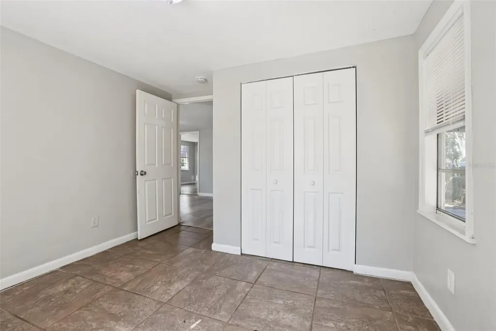 2010 E Yukon Street Tampa FL 33604