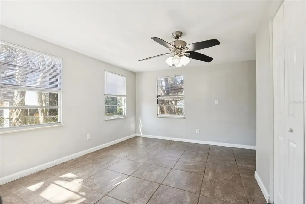 2010 E Yukon Street Tampa FL 33604