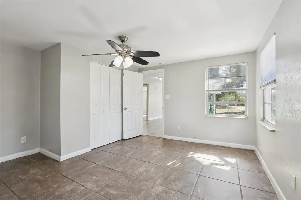 2010 E Yukon Street Tampa FL 33604