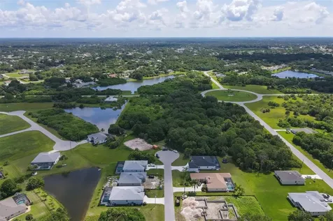 132 Hunter Road Rotonda West FL 33947