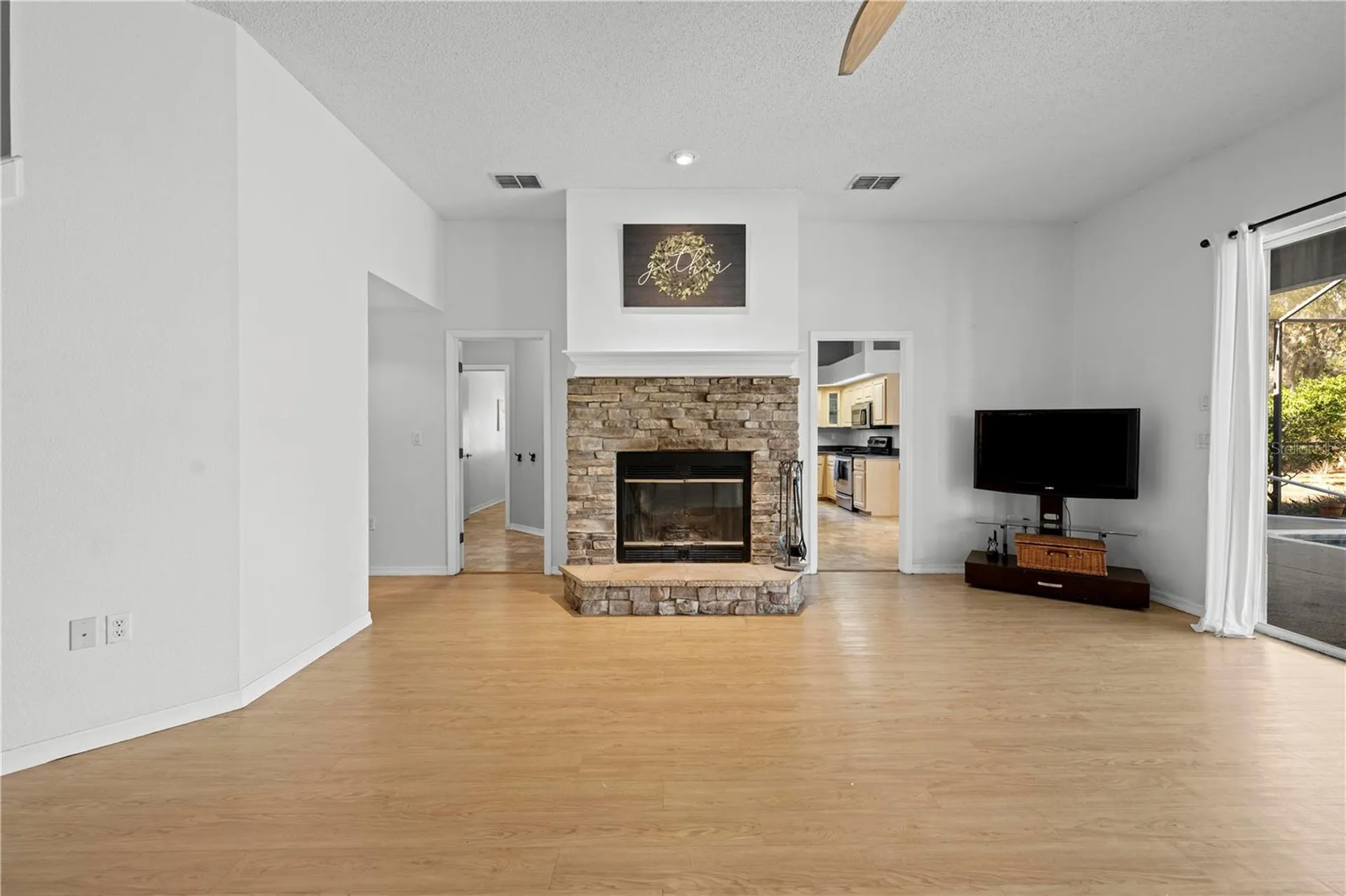 5123 Shorewood Drive Dade City FL 33523