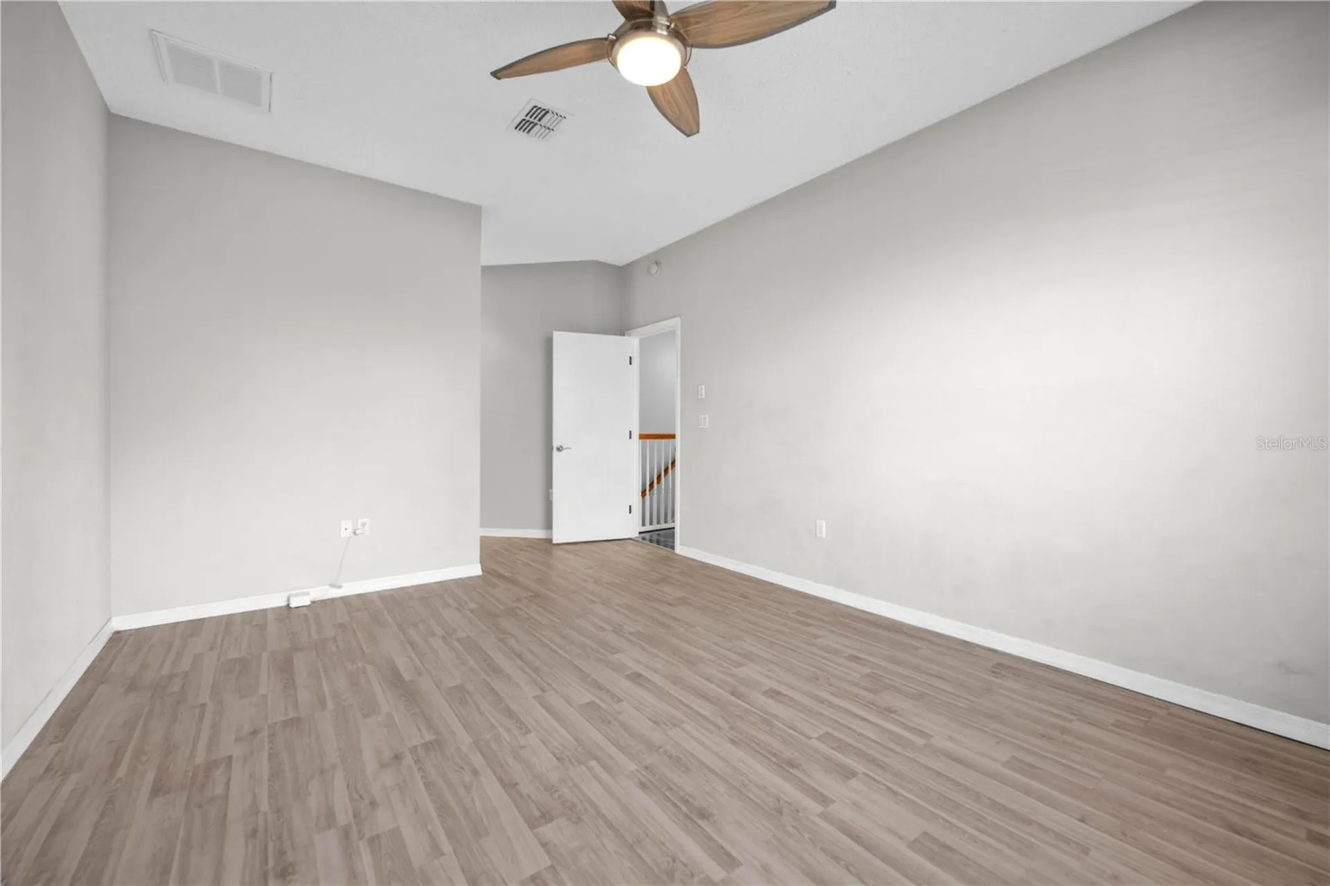 5123 Shorewood Drive Dade City FL 33523