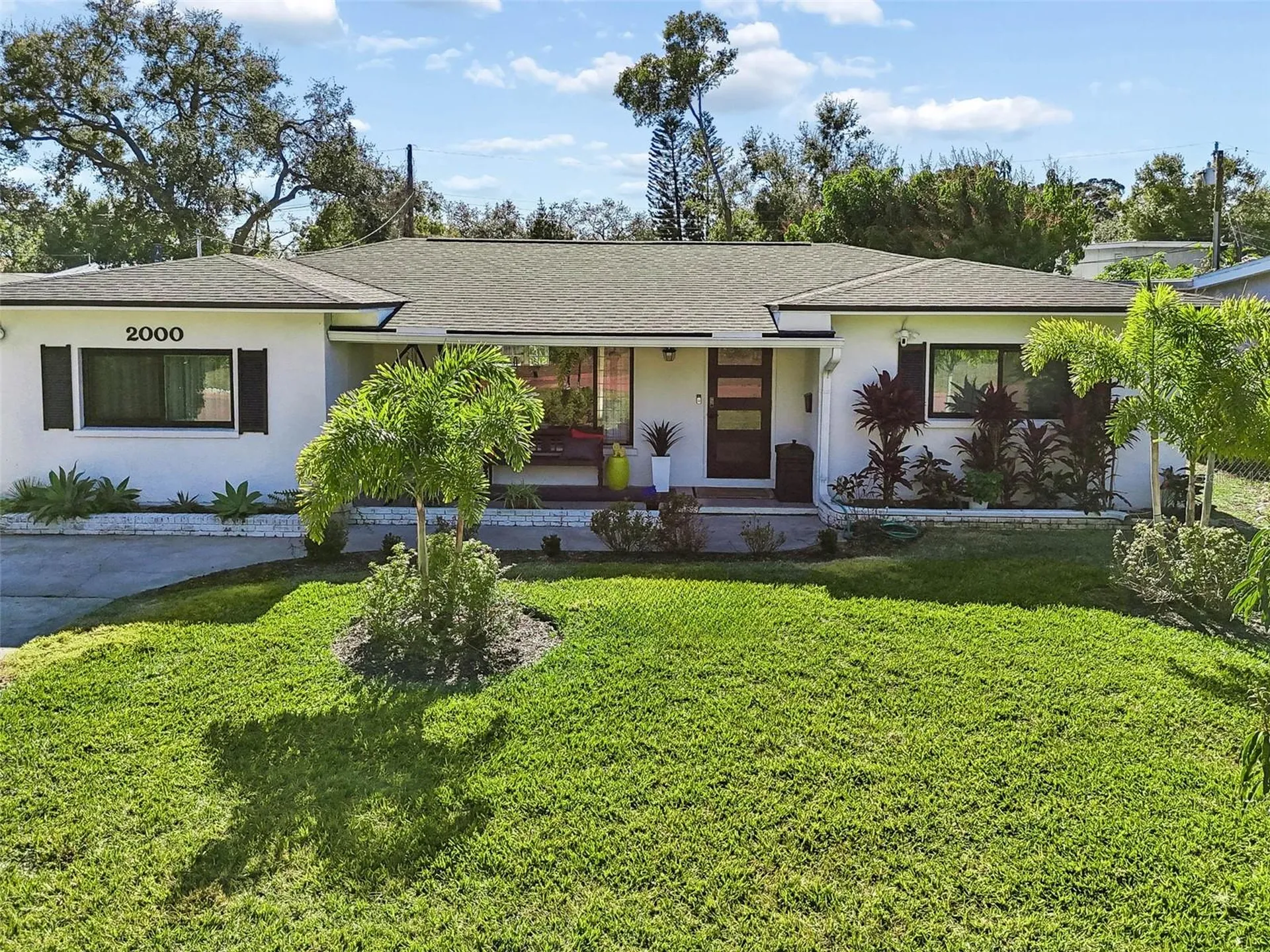 2000 Serpentine Circle S St Petersburg FL 33712