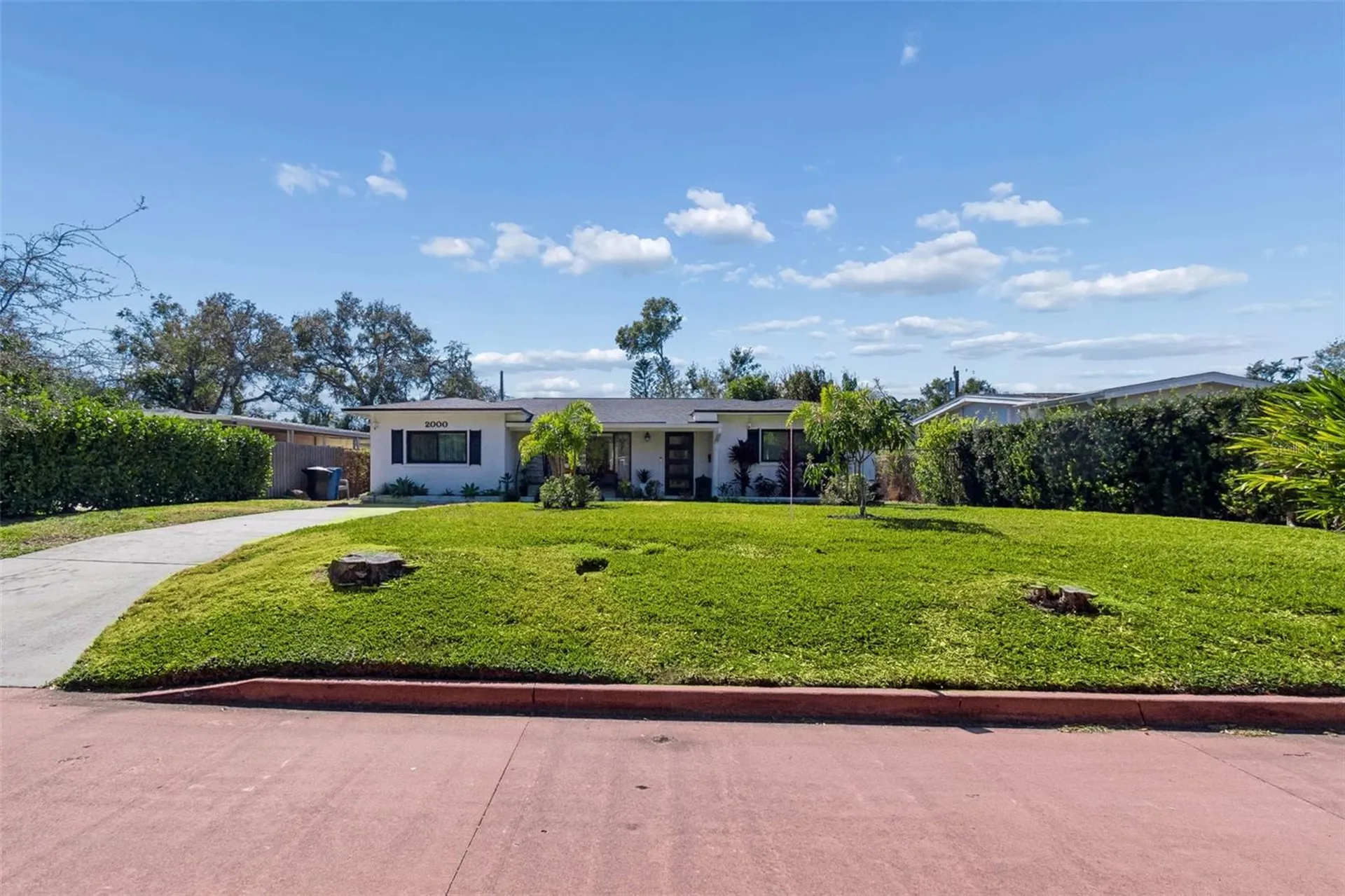 2000 Serpentine Circle S St Petersburg FL 33712