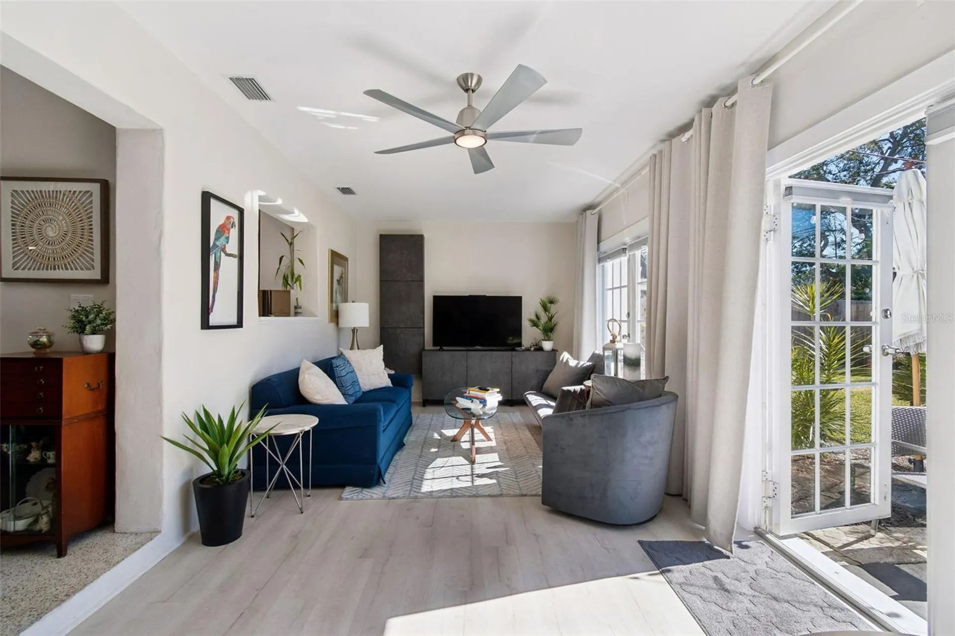 2000 Serpentine Circle S St Petersburg FL 33712