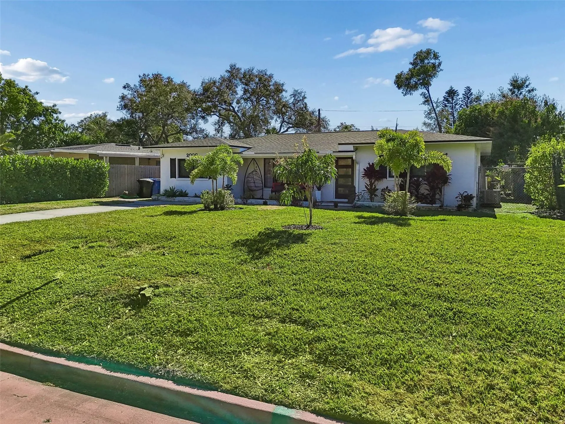 2000 Serpentine Circle S St Petersburg FL 33712