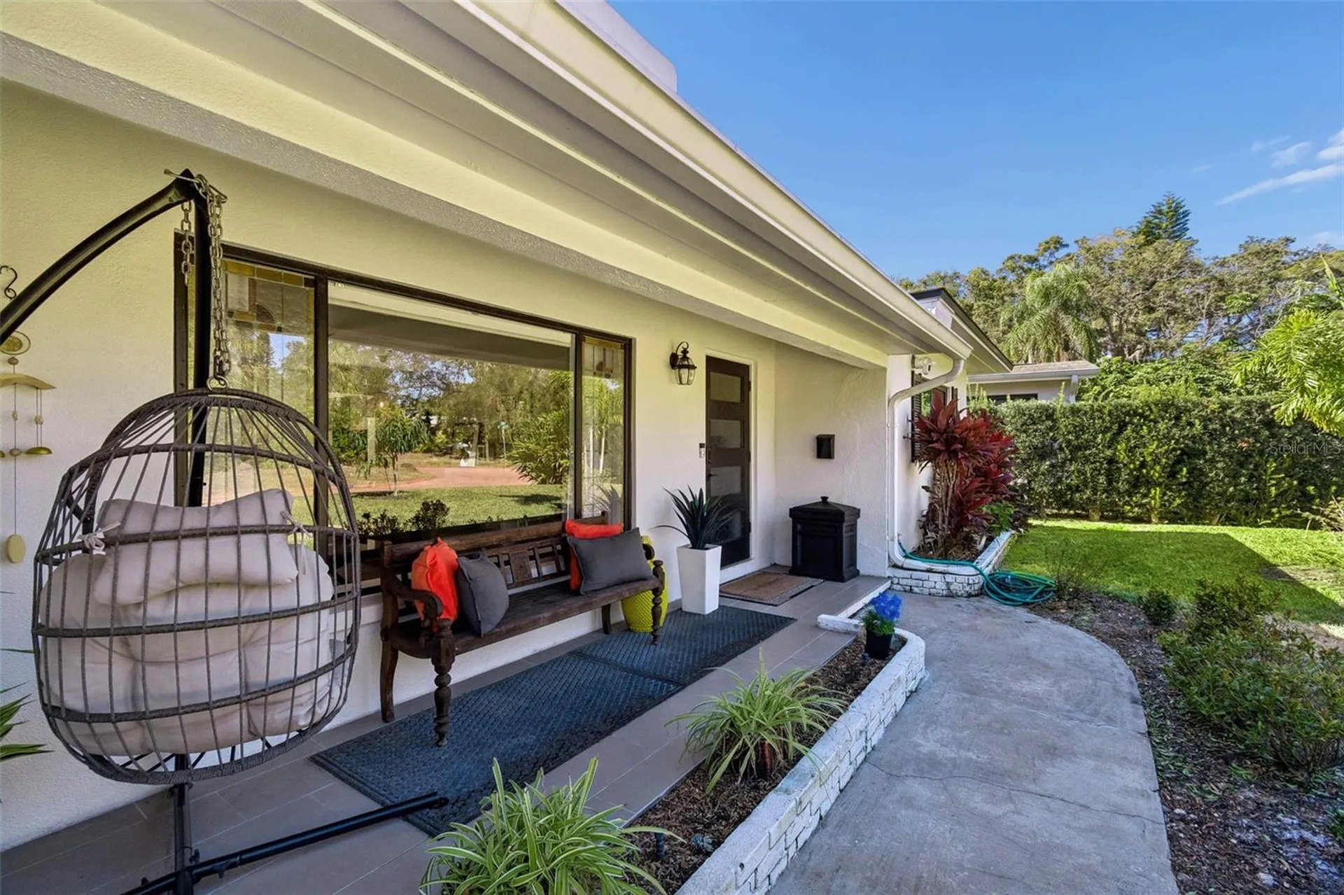 2000 Serpentine Circle S St Petersburg FL 33712
