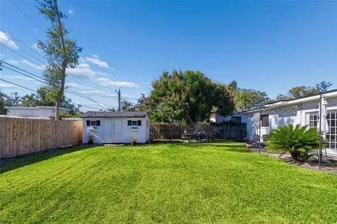 2000 Serpentine Circle S St Petersburg FL 33712