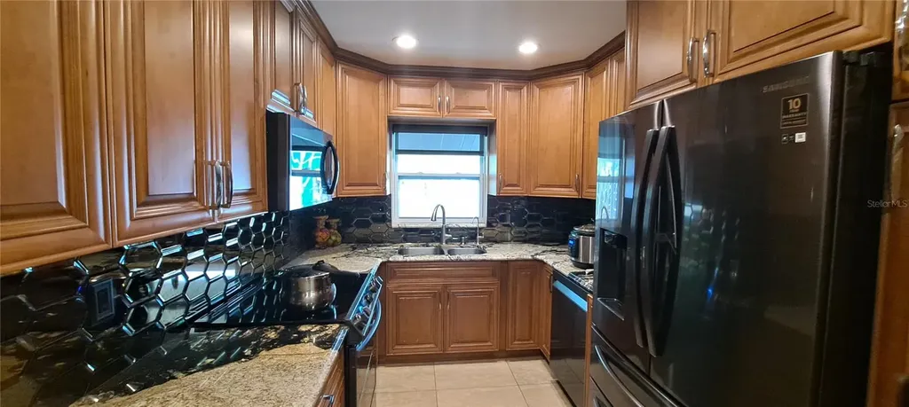 3964 22nd Avenue N St Petersburg FL 33713