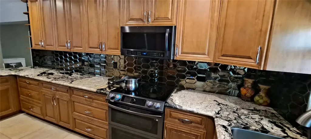 3964 22nd Avenue N St Petersburg FL 33713