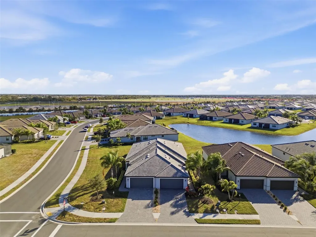 15942 Clear Skies Place Bradenton FL 34211