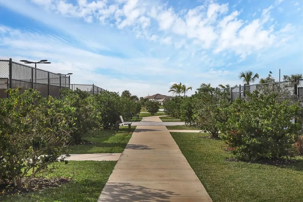 15942 Clear Skies Place Bradenton FL 34211