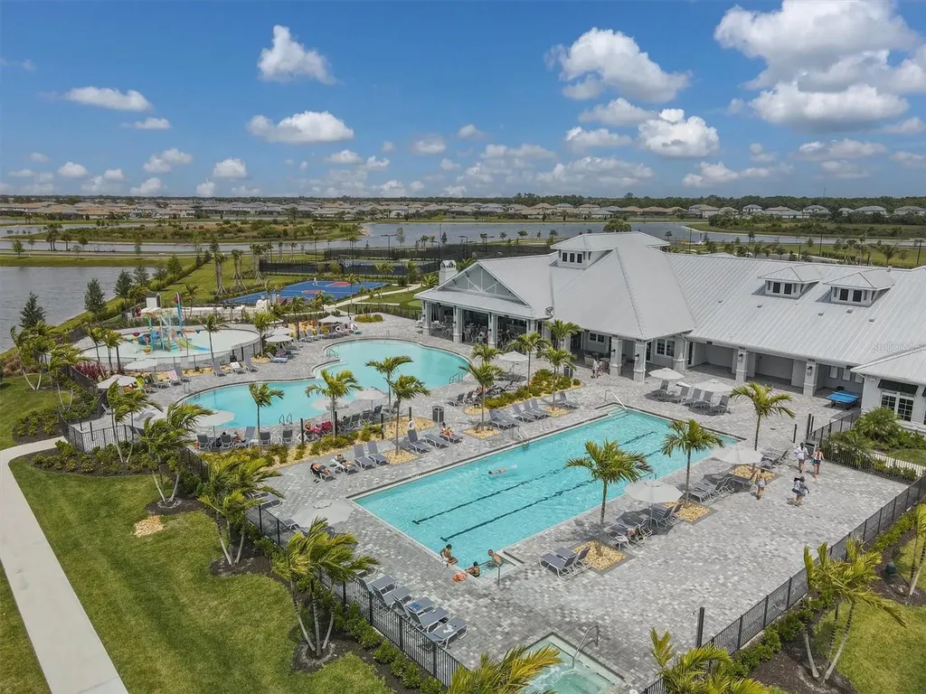 15942 Clear Skies Place Bradenton FL 34211