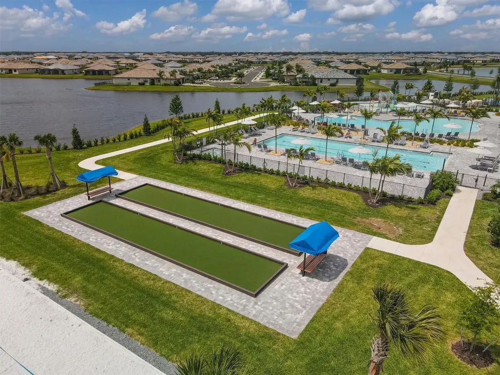 15942 Clear Skies Place Bradenton FL 34211