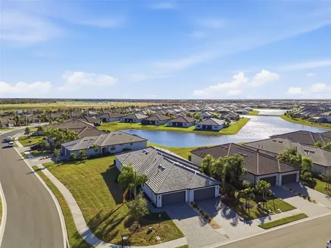 15942 Clear Skies Place Bradenton FL 34211