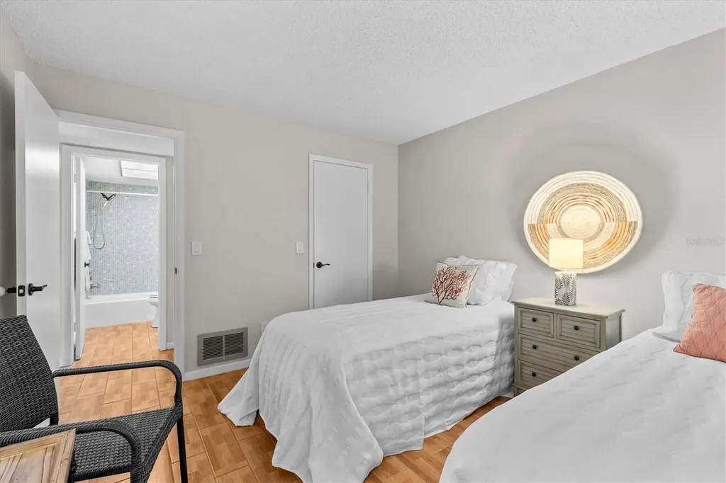 1701 Pinehurst Road Dunedin FL 34698