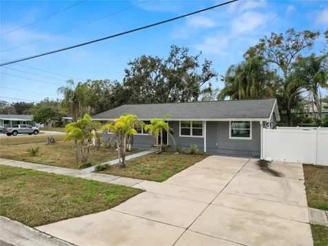 8100 Overlook Place NE St Petersburg FL 33702