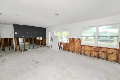 8100 Overlook Place NE St Petersburg FL 33702