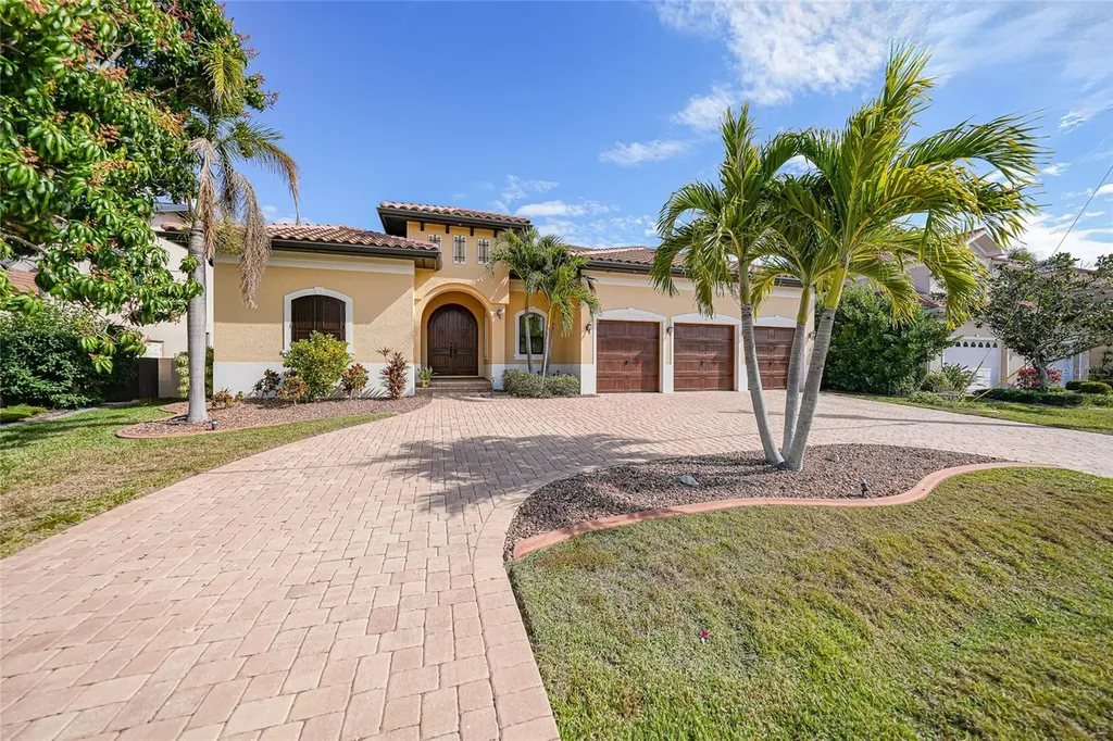 166 Hibiscus Drive Punta Gorda FL 33950