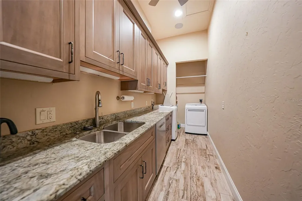 166 Hibiscus Drive Punta Gorda FL 33950
