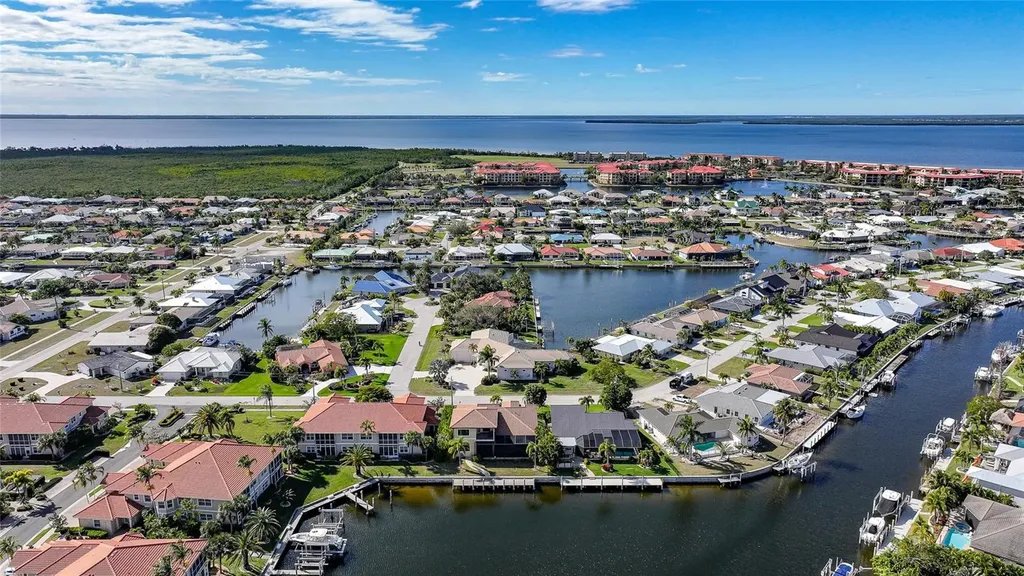 166 Hibiscus Drive Punta Gorda FL 33950