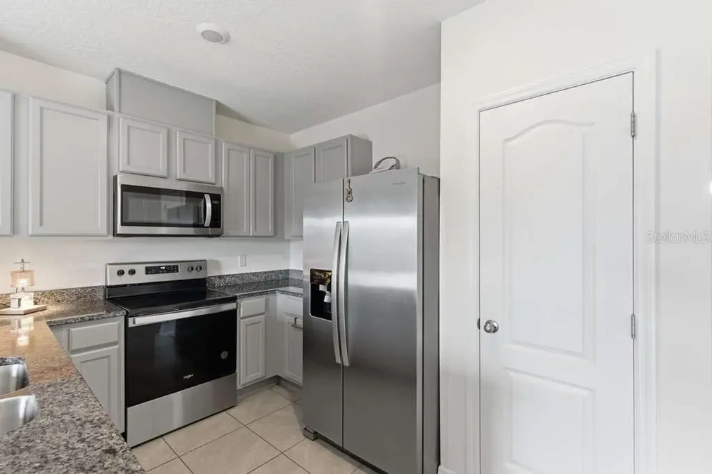 1727 Wooden Street Davenport FL 33837