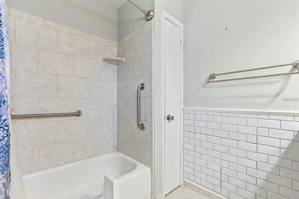 1141 Merle Way Sarasota FL 34232